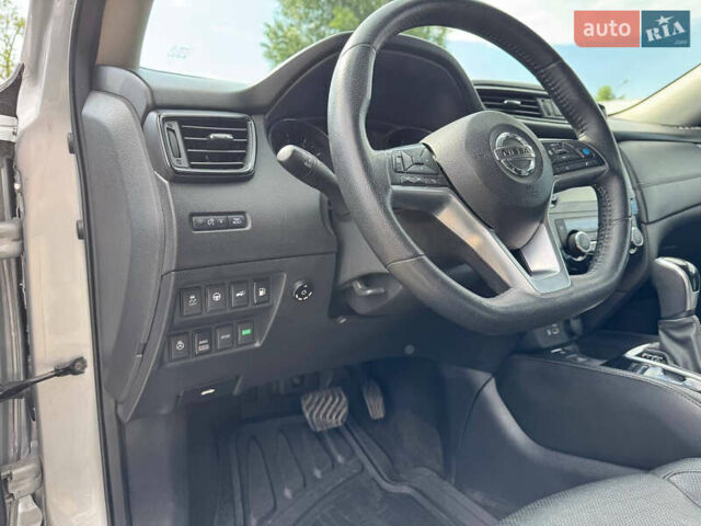 Сірий Ніссан Rogue, об'ємом двигуна 2.49 л та пробігом 115 тис. км за 16500 $, фото 21 на Automoto.ua