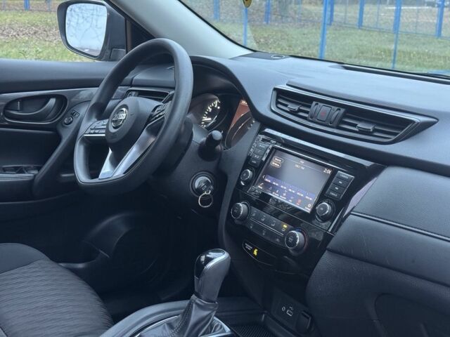 Серый Ниссан Rogue, объемом двигателя 2.5 л и пробегом 122 тыс. км за 14250 $, фото 22 на Automoto.ua