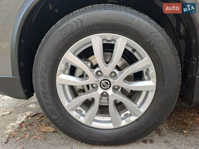 Серый Ниссан Rogue, объемом двигателя 2.5 л и пробегом 274 тыс. км за 14800 $, фото 20 на Automoto.ua