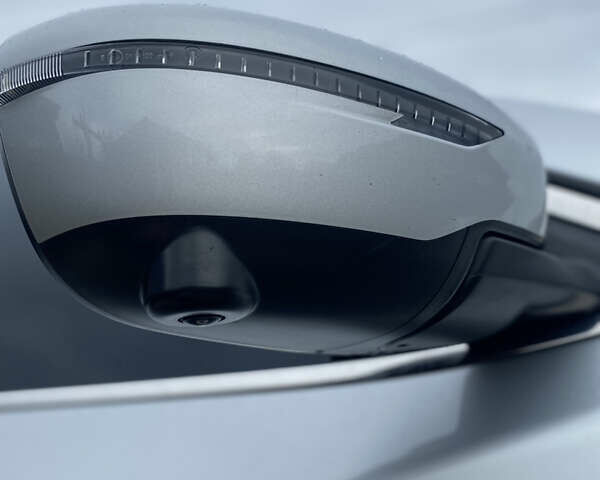 Серый Ниссан Rogue, объемом двигателя 2.5 л и пробегом 170 тыс. км за 14999 $, фото 9 на Automoto.ua