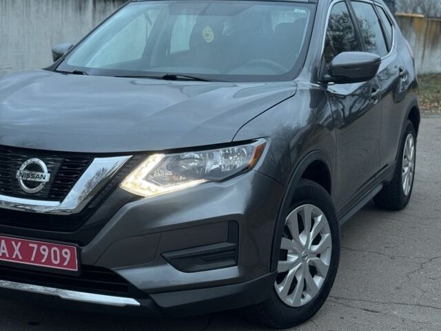 Серый Ниссан Rogue, объемом двигателя 2.5 л и пробегом 122 тыс. км за 14250 $, фото 9 на Automoto.ua