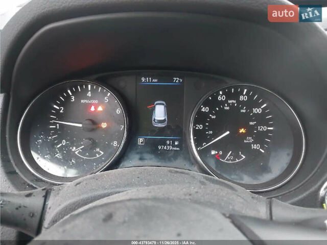 Серый Ниссан Rogue, объемом двигателя 2.49 л и пробегом 155 тыс. км за 2700 $, фото 7 на Automoto.ua