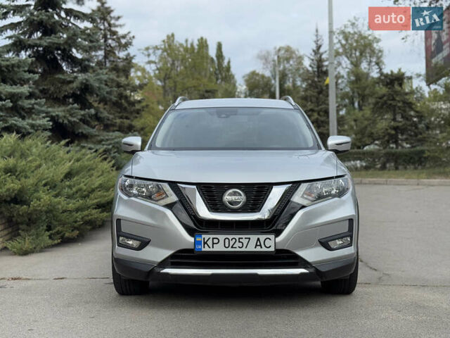 Ниссан Rogue 2019 в Запорожье на Automoto.ua Серый Ниссан Rogue, объемом двигателя 2.49 л и пробегом 115 тыс. км за 15799 $, фото 2 на Automoto.ua