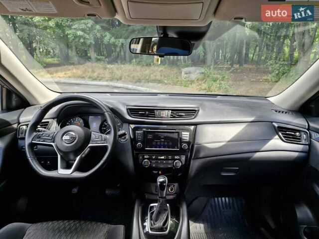 Сірий Ніссан Rogue, об'ємом двигуна 2.49 л та пробігом 68 тис. км за 16600 $, фото 28 на Automoto.ua