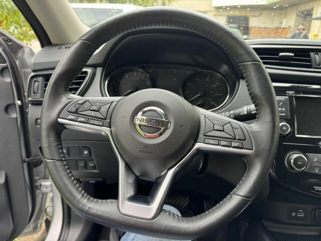 Сірий Ніссан Rogue, об'ємом двигуна 2.5 л та пробігом 29 тис. км за 332 $, фото 7 на Automoto.ua