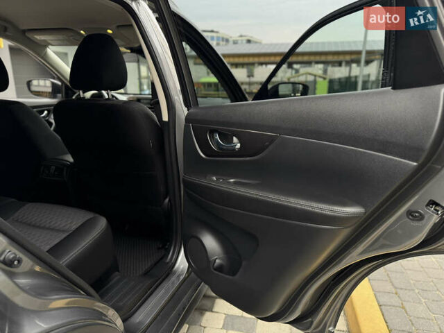 Сірий Ніссан Rogue, об'ємом двигуна 2.5 л та пробігом 115 тис. км за 16900 $, фото 32 на Automoto.ua