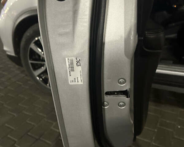 Серый Ниссан Rogue, объемом двигателя 2.49 л и пробегом 55 тыс. км за 15700 $, фото 3 на Automoto.ua