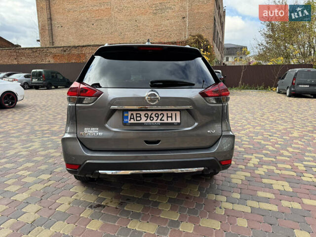 Сірий Ніссан Rogue, об'ємом двигуна 2.49 л та пробігом 61 тис. км за 17000 $, фото 5 на Automoto.ua