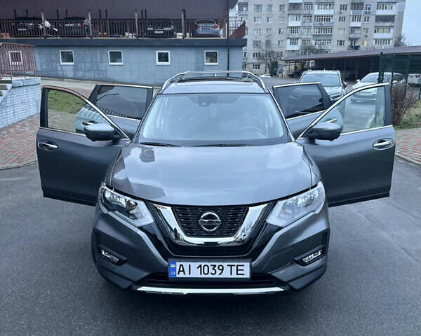 Серый Ниссан Rogue, объемом двигателя 2.49 л и пробегом 74 тыс. км за 16999 $, фото 4 на Automoto.ua