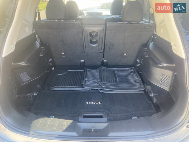 Сірий Ніссан Rogue, об'ємом двигуна 2.49 л та пробігом 217 тис. км за 15900 $, фото 15 на Automoto.ua
