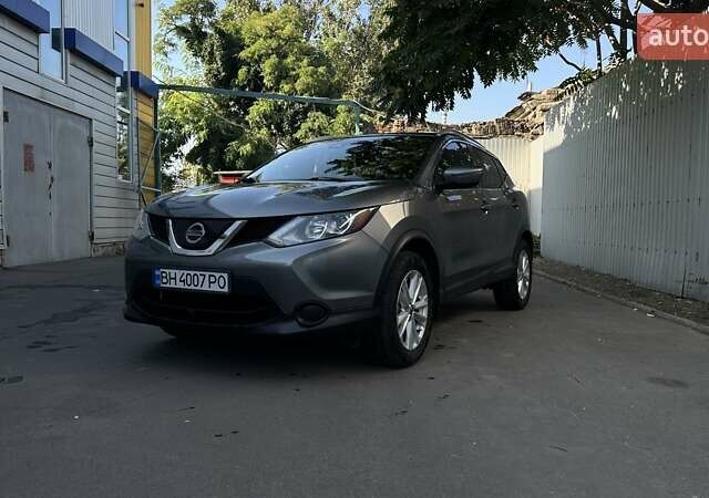Сірий Ніссан Rogue, об'ємом двигуна 2 л та пробігом 39 тис. км за 16000 $, фото 1 на Automoto.ua