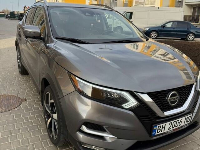 Серый Ниссан Rogue, объемом двигателя 2 л и пробегом 80 тыс. км за 17900 $, фото 1 на Automoto.ua