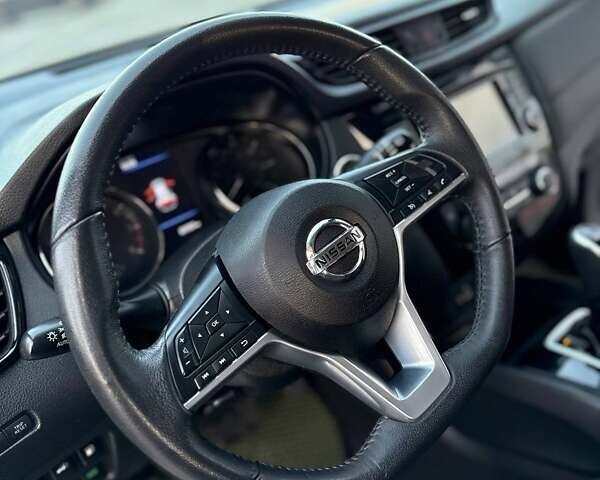 Серый Ниссан Rogue, объемом двигателя 2.49 л и пробегом 89 тыс. км за 15500 $, фото 32 на Automoto.ua