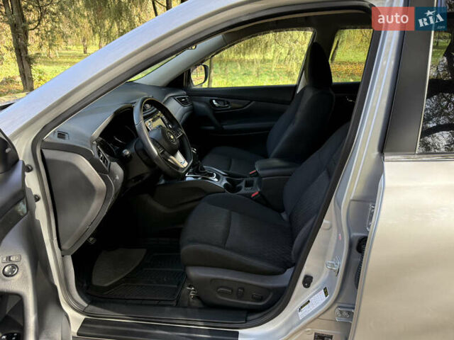 Серый Ниссан Rogue, объемом двигателя 2.49 л и пробегом 148 тыс. км за 14900 $, фото 20 на Automoto.ua