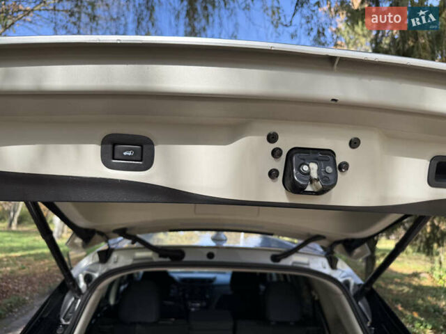 Серый Ниссан Rogue, объемом двигателя 2.49 л и пробегом 148 тыс. км за 14900 $, фото 36 на Automoto.ua