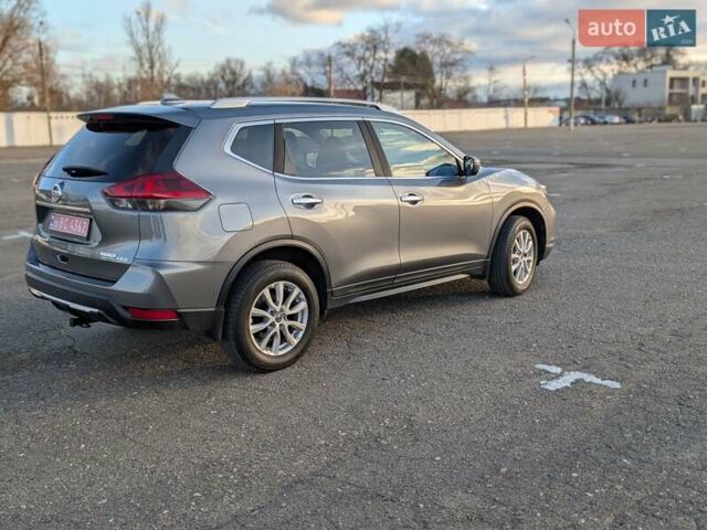 Сірий Ніссан Rogue, об'ємом двигуна 2.49 л та пробігом 90 тис. км за 16700 $, фото 7 на Automoto.ua