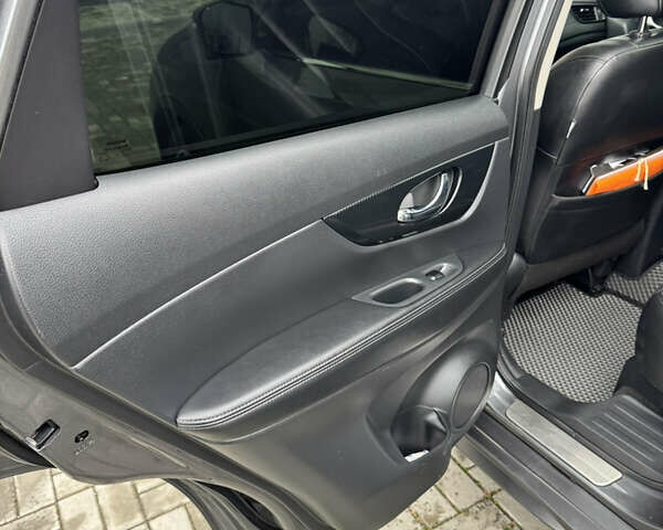 Серый Ниссан Rogue, объемом двигателя 2.49 л и пробегом 74 тыс. км за 18900 $, фото 15 на Automoto.ua