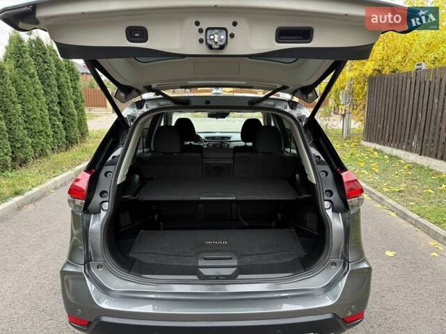 Серый Ниссан Rogue, объемом двигателя 2.49 л и пробегом 146 тыс. км за 14200 $, фото 28 на Automoto.ua