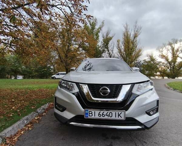 Серый Ниссан Rogue, объемом двигателя 2.49 л и пробегом 159 тыс. км за 15500 $, фото 5 на Automoto.ua