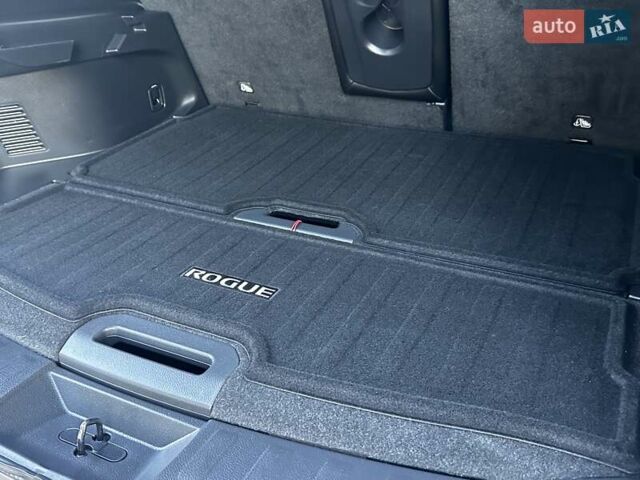 Сірий Ніссан Rogue, об'ємом двигуна 2.49 л та пробігом 174 тис. км за 14950 $, фото 98 на Automoto.ua