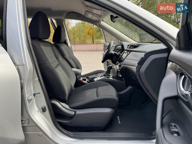 Ниссан Rogue 2019 в Запорожье на Automoto.ua Серый Ниссан Rogue, объемом двигателя 2.49 л и пробегом 115 тыс. км за 15799 $, фото 20 на Automoto.ua