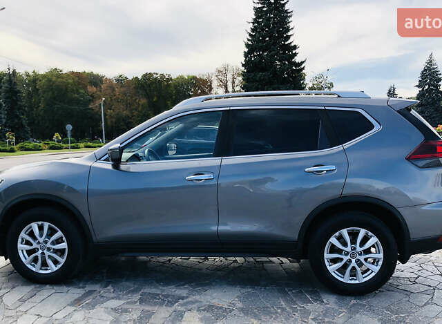 Серый Ниссан Rogue, объемом двигателя 2.49 л и пробегом 77 тыс. км за 15999 $, фото 3 на Automoto.ua