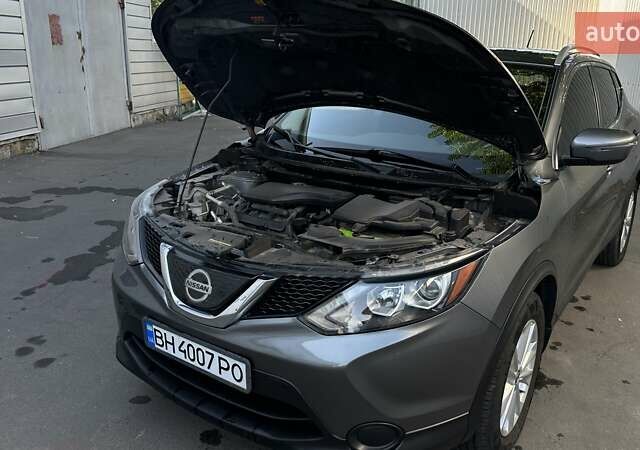 Сірий Ніссан Rogue, об'ємом двигуна 2 л та пробігом 39 тис. км за 16000 $, фото 27 на Automoto.ua