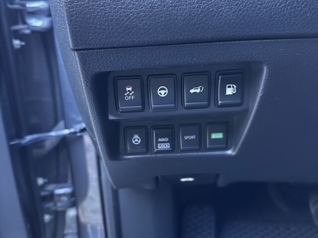 Сірий Ніссан Rogue, об'ємом двигуна 2.5 л та пробігом 112 тис. км за 17182 $, фото 5 на Automoto.ua