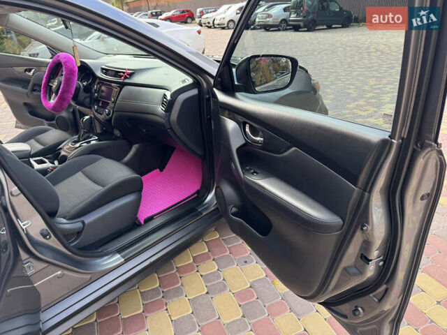 Сірий Ніссан Rogue, об'ємом двигуна 2.49 л та пробігом 61 тис. км за 17000 $, фото 28 на Automoto.ua