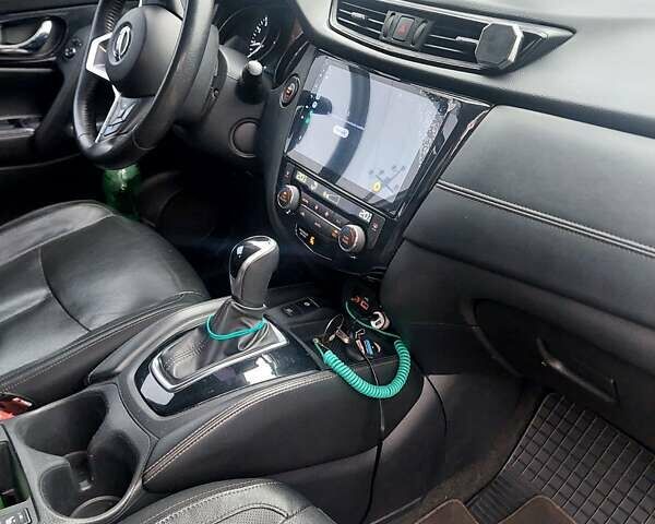 Серый Ниссан Rogue, объемом двигателя 2.49 л и пробегом 134 тыс. км за 15600 $, фото 25 на Automoto.ua