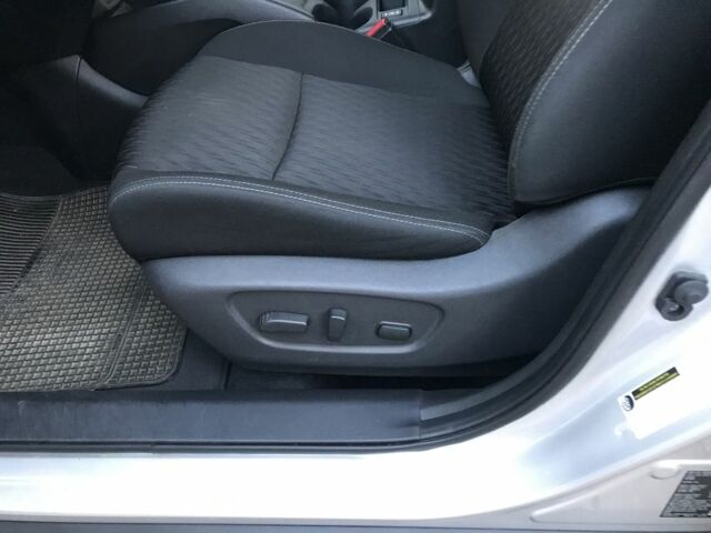 Серый Ниссан Rogue, объемом двигателя 2.5 л и пробегом 42 тыс. км за 16500 $, фото 7 на Automoto.ua