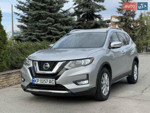 Ниссан Rogue 2019 в Запорожье на Automoto.ua Серый Ниссан Rogue, объемом двигателя 2.49 л и пробегом 115 тыс. км за 15799 $, фото 10 на Automoto.ua