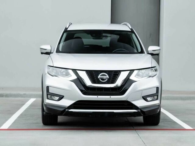 Серый Ниссан Rogue, объемом двигателя 2.5 л и пробегом 40 тыс. км за 4500 $, фото 1 на Automoto.ua