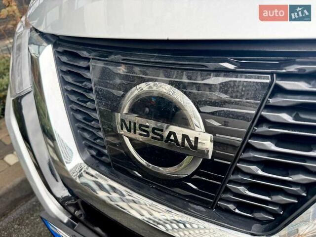 Сірий Ніссан Rogue, об'ємом двигуна 2.49 л та пробігом 117 тис. км за 14777 $, фото 17 на Automoto.ua