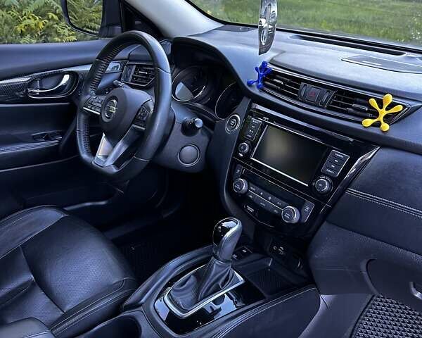 Серый Ниссан Rogue, объемом двигателя 2.49 л и пробегом 110 тыс. км за 17900 $, фото 12 на Automoto.ua