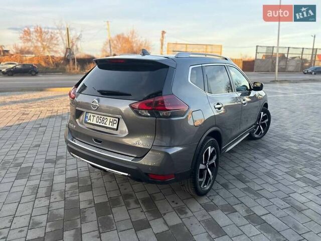 Серый Ниссан Rogue, объемом двигателя 2.49 л и пробегом 89 тыс. км за 15500 $, фото 7 на Automoto.ua