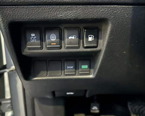 Ниссан Rogue 2019 в Киеве на Automoto.ua Серый Ниссан Rogue, объемом двигателя 2.5 л и пробегом 135 тыс. км за 14999 $, фото 19 на Automoto.ua