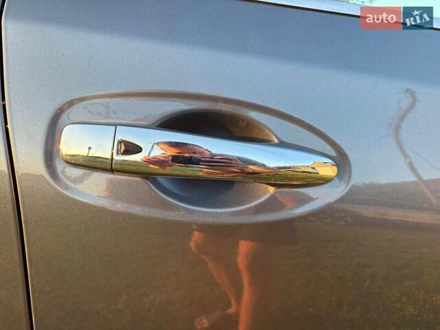 Серый Ниссан Rogue, объемом двигателя 2.49 л и пробегом 93 тыс. км за 19700 $, фото 7 на Automoto.ua