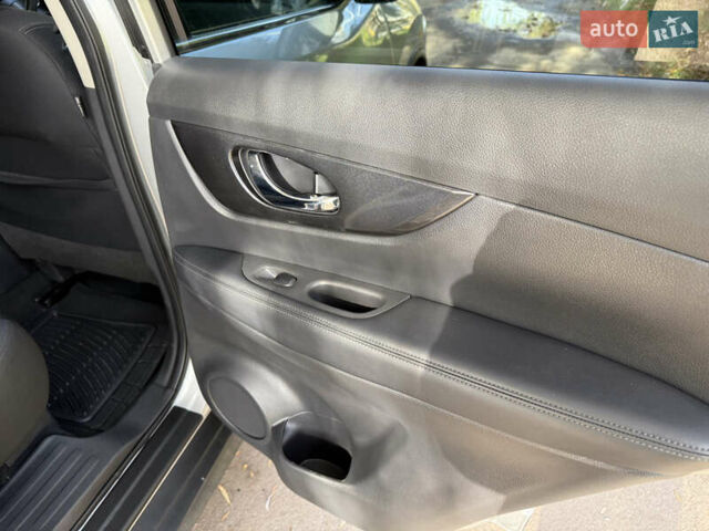 Серый Ниссан Rogue, объемом двигателя 2.49 л и пробегом 148 тыс. км за 14900 $, фото 41 на Automoto.ua