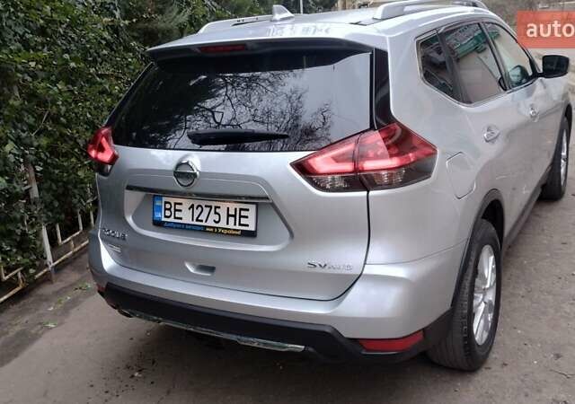 Серый Ниссан Rogue, объемом двигателя 2.49 л и пробегом 68 тыс. км за 16900 $, фото 4 на Automoto.ua