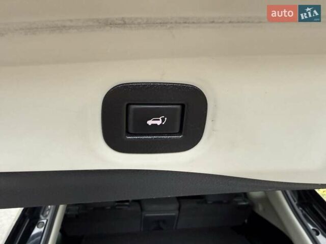 Ниссан Rogue 2019 в Киеве на Automoto.ua Серый Ниссан Rogue, объемом двигателя 2.49 л и пробегом 146 тыс. км за 14200 $, фото 29 на Automoto.ua