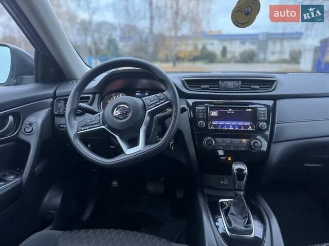 Серый Ниссан Rogue, объемом двигателя 2.49 л и пробегом 256 тыс. км за 15000 $, фото 20 на Automoto.ua