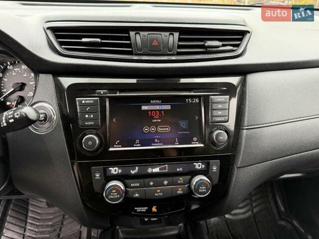 Серый Ниссан Rogue, объемом двигателя 2.49 л и пробегом 146 тыс. км за 14200 $, фото 23 на Automoto.ua