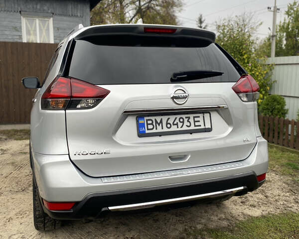 Серый Ниссан Rogue, объемом двигателя 2.5 л и пробегом 170 тыс. км за 14999 $, фото 4 на Automoto.ua