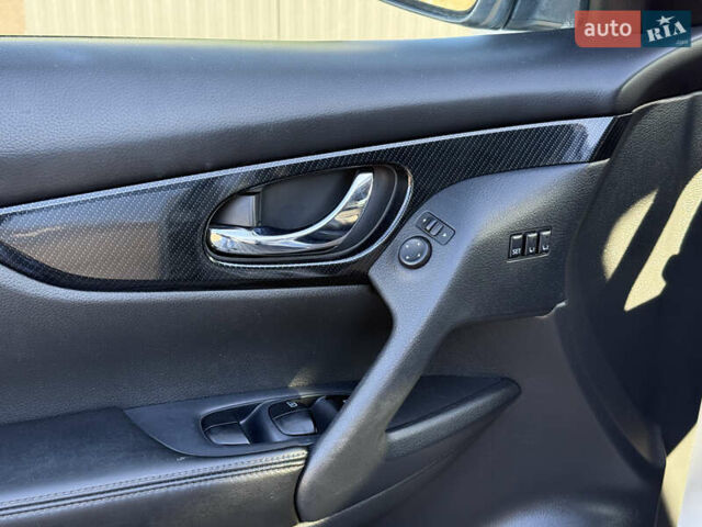 Серый Ниссан Rogue, объемом двигателя 2.49 л и пробегом 180 тыс. км за 15500 $, фото 20 на Automoto.ua