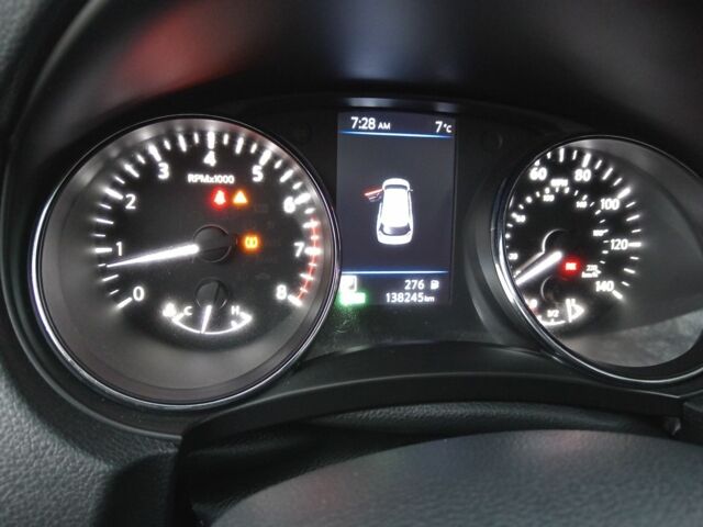 Сірий Ніссан Rogue, об'ємом двигуна 2.5 л та пробігом 138 тис. км за 16800 $, фото 9 на Automoto.ua