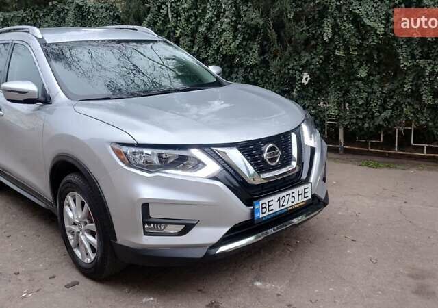Серый Ниссан Rogue, объемом двигателя 2.49 л и пробегом 68 тыс. км за 16900 $, фото 7 на Automoto.ua