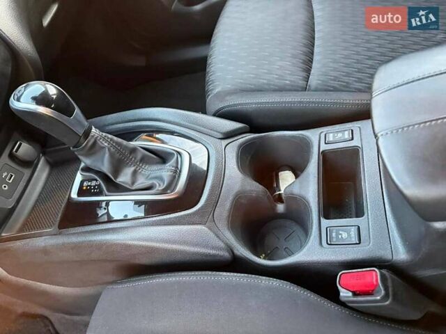 Серый Ниссан Rogue, объемом двигателя 2.49 л и пробегом 93 тыс. км за 19700 $, фото 46 на Automoto.ua