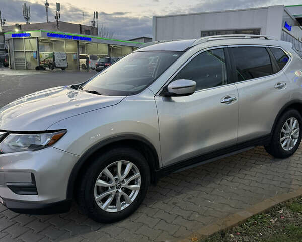 Ниссан Rogue 2019 в Киеве на Automoto.ua Серый Ниссан Rogue, объемом двигателя 2.5 л и пробегом 135 тыс. км за 14999 $, фото 14 на Automoto.ua