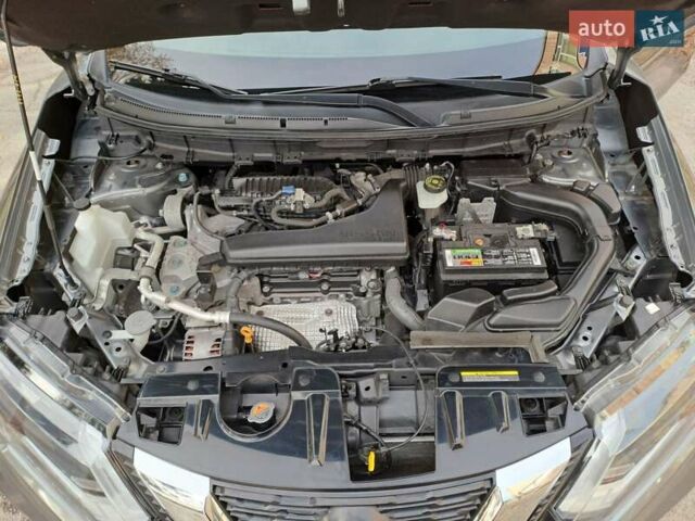 Серый Ниссан Rogue, объемом двигателя 2.5 л и пробегом 274 тыс. км за 14800 $, фото 22 на Automoto.ua